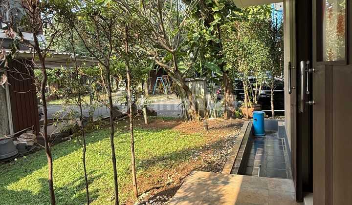 Strategic Location House Near Station and Toll Road Around Bintaro 2