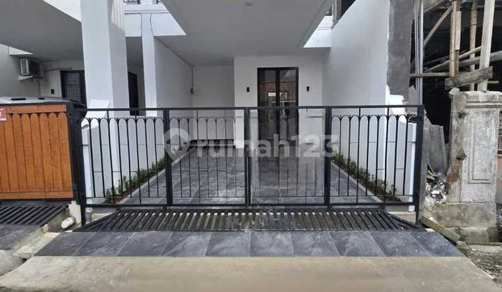 New House American Classic Design Located Around Bintaro 1