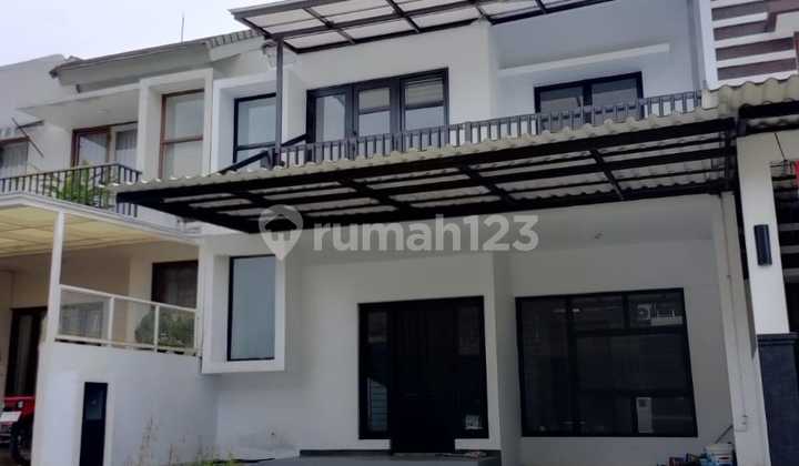 Rumah 2 Lantai Siap Huni Dalam Cluster Townhouse Di Bintaro Jaya