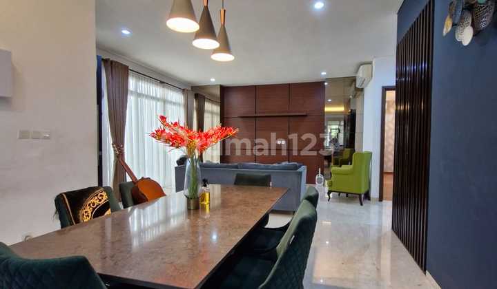 Rumah Asri Semi Furnished Lokasi Sangat Strategis Di Lebak Bulus