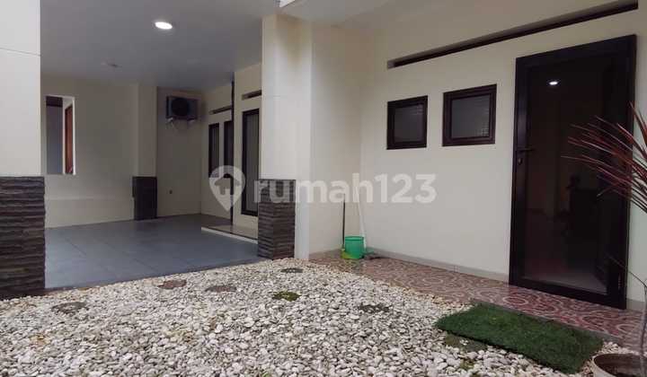 Rumah Dalam Cluster Hadap Taman Dekat Stasiun di Jurangmangu Rumah Dalam Cluster Hadap Taman Dekat Stasiun di Jurangmangu