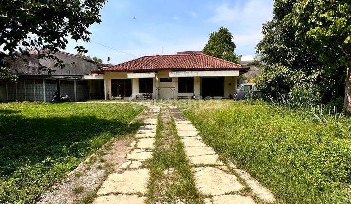 Rumah Cantik 2 Lantai  Stratwgis di Condet Jakarta Timur 2