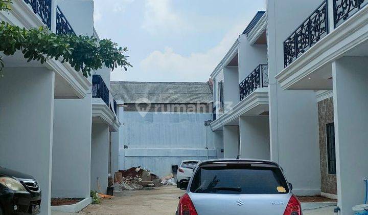 Rumah Bagus 2 Lantai Lokasi Strategis Di Cimanggis Depok SHM 2