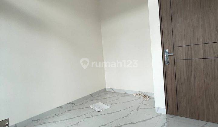 Rumah Mewah Clasic 2lt Harga Terjangkau 10mnt Ke Stasiun Ui Depok 9