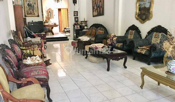 Rumah lama siap huni di Jalan Cibeber  kebayoran baru Jakarta Selatan 1