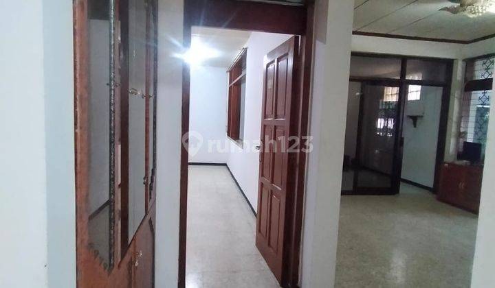 Dijual Rumah Tinggal Dan Kantor di Jalan Kembar 2