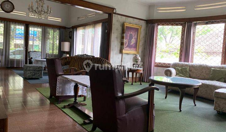 Rumah Bangunan Belanda Dijual 1