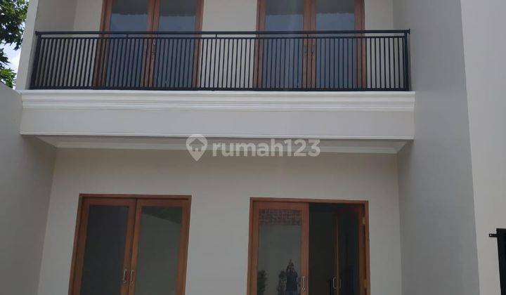 Rumah Mewah Minimalis Kerten Solo 2