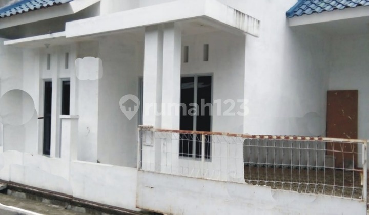 Rumah Baru Siap Huni Karanganyar Kota 2