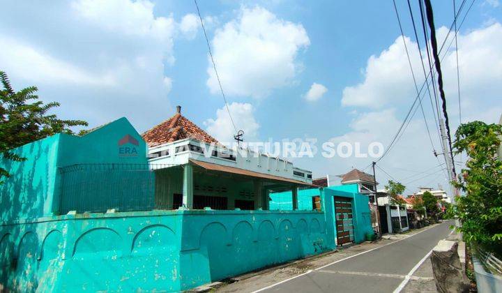 Rumah Strategis Tengah Kota Kerten Solo 1