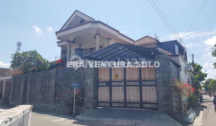 Rumah Mewah Siap Huni Gedangan Solo Baru