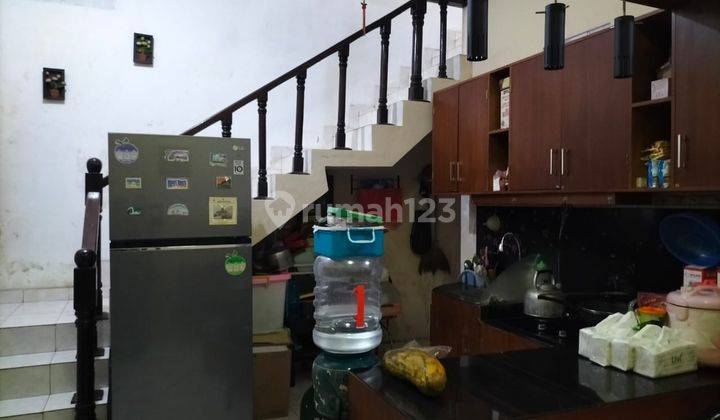 Rumah 2 Lantai Siap Huni Kawasan Solo Baru 2