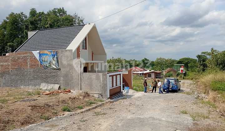 Rumah Baru Pesan Bangun Strategis Gatak Sukoharjo 2