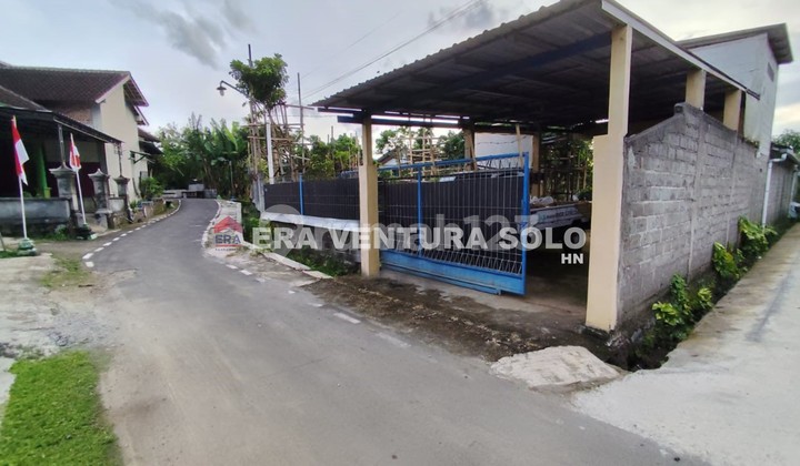 Fenced Land with Bonus Fruit Plants Strategically Located in Tegalgede, Karanganyar Fenced Land with Bonus Fruit Plants Strategically Located in Tegalgede, Karanganyar