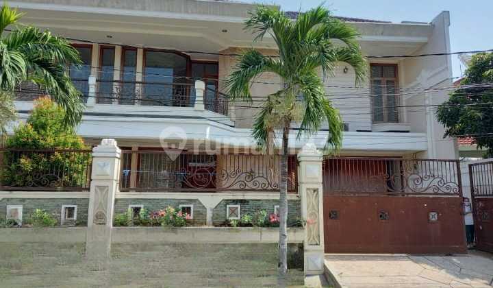 DI JUAL RUMAH HOOK FULL FURNISH CLASSIC TROPIS STYLE,  JL. SERUNI SURABAYA PUSAT   2