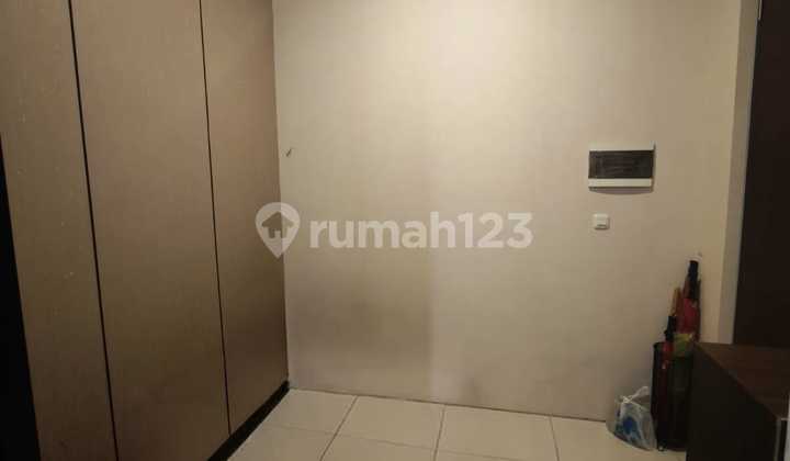 For Sale Semi-Furnished & Ready to Occupy House Near Club House Pondok Candra Indah 2
