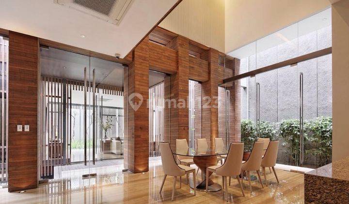 RUMAH MEWAH PATAL SENAYAN 2 LANTAI 3