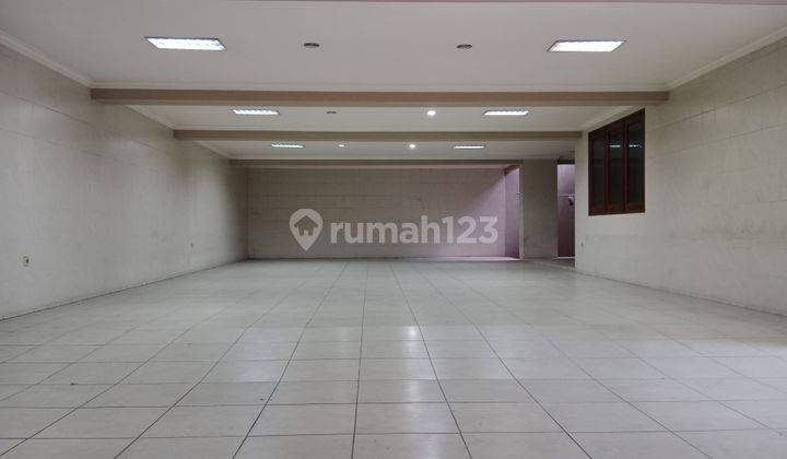 FOR RENT HOUSE AT PONDOK INDAH PRIME LOCATION CONDITION SEMI FURNISH 4