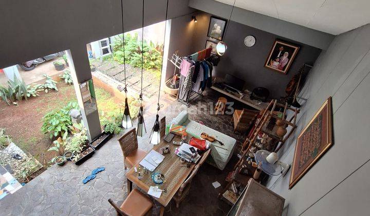 DIJUAL RUMAH DIREMPOA BERGAYA INDUSTRIAL 11