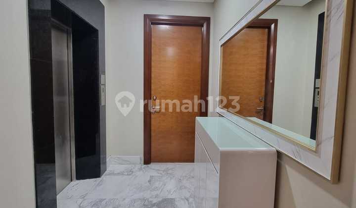 SEWA APARTEMEN SENAYAN CITY 3BR 11