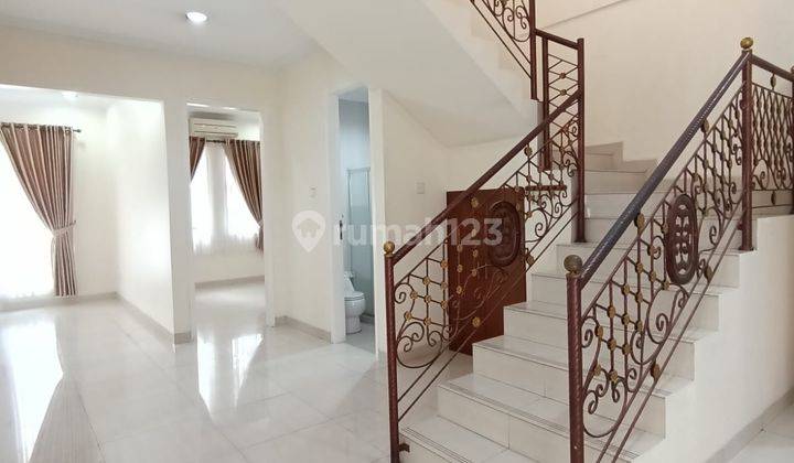 FOR RENT HOUSE - COCOK UNTUK KANTOR ATAU RUMAH TINGGAL.  8