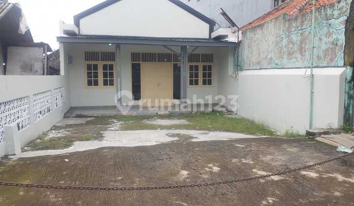 Rumah Di Jalan Raya Bogor Sukamaju Depok