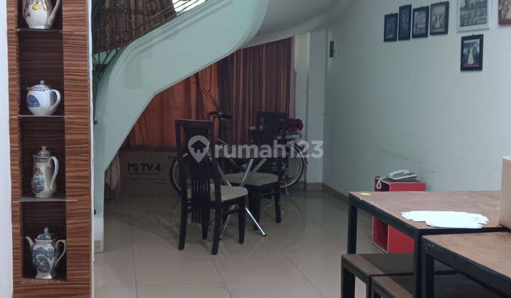 Rumah 3 lt di Mahkota Mas Belakang Transmart 2