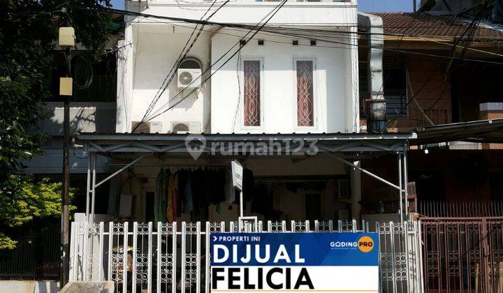 Rumah Kost 3lt, 23 Kt di Pelepah Indah, Full Ac, Lok Super Strategis 1