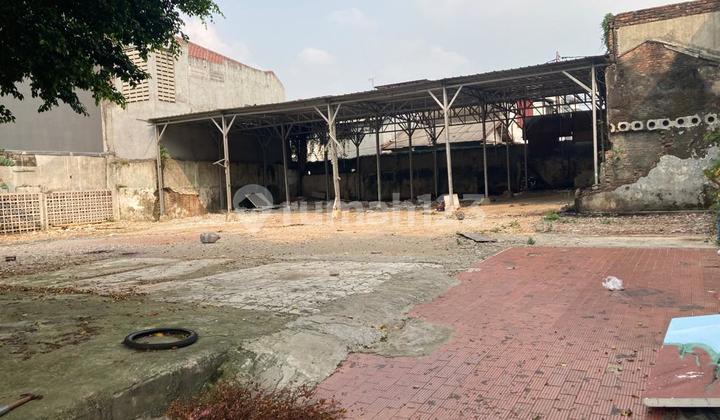 Tanah Komersial Daerah Kemandoran Lebar 718m2, Shgb