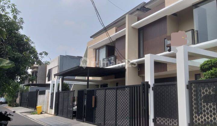 Rumah 2 Lantai Bagus SHM di Cempaka Putih, Jakarta Pusat 1