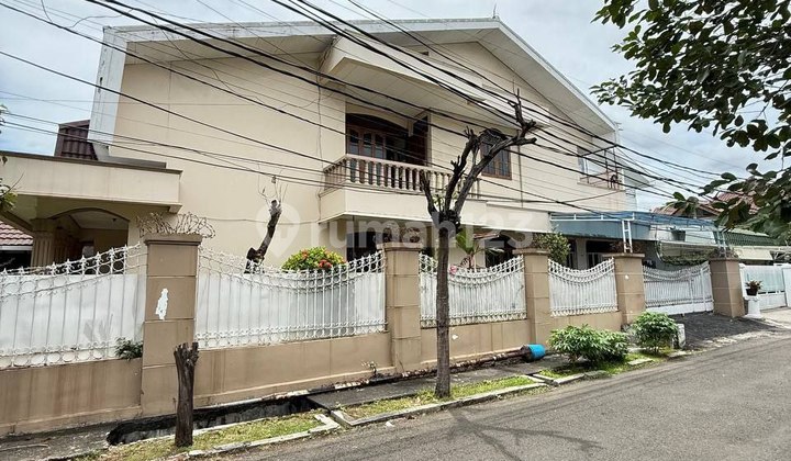 Rumah Hook Luas Strategis Hunian Investasi di Rawamangun Jakarta