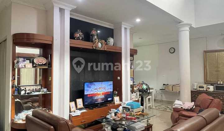 Rumah 2 LT S'pool Dekat MRT Lebak Bulus Cilandak Jakarta Selatan