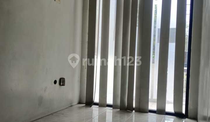 Who Lives in a Spacious, Affordable House in the Cibubur Ciangsana Complex, Bogor 2