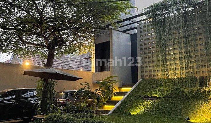 Rumah Konsep Villa S'pool Teduh Asri di Kebayoran Baru Jakarta