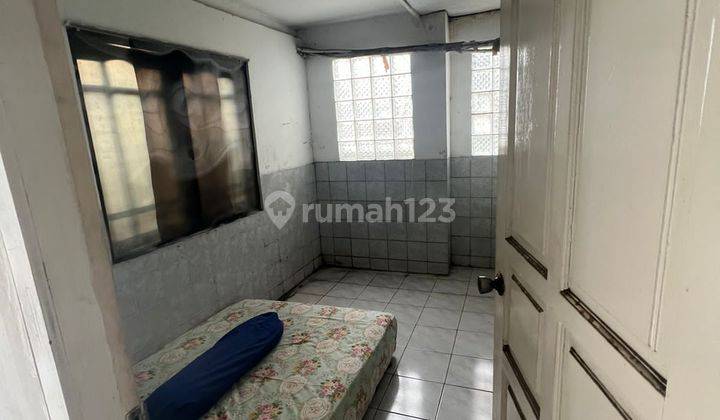 Rumah Menteng Cocok Untuk Usaha, Lokasi Startegis 2