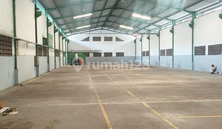 Sewa Gudang Jatake Tangerang 2000 m² 1