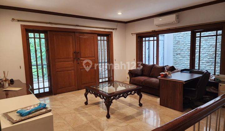 Rumah Bagus Terawat Ancol Barat 350m² 1