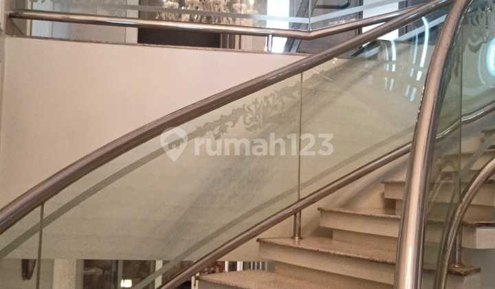 Intercon Boulevard Luxury House 2