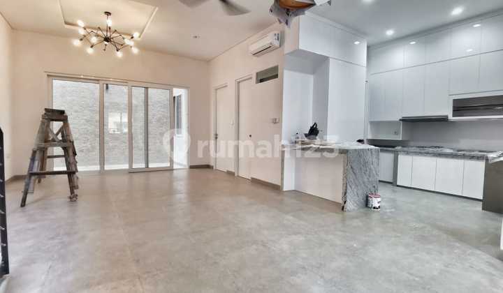 For Rent Rumah Intercon  1