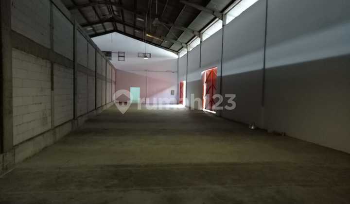 Warehouse for Rent in Sunter, Near Main Road Warehouse for Rent in Sunter, Near Main Road