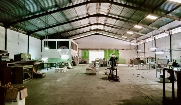 Jurumudi Roadside Warehouse, Container Access