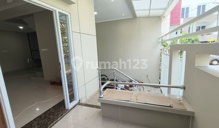 Rumah Green Ville Brand New Depan Taman 1