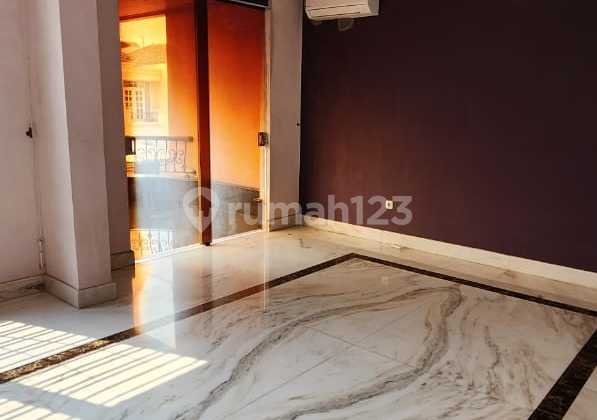 Rent Rumah Pik1 Katamaran