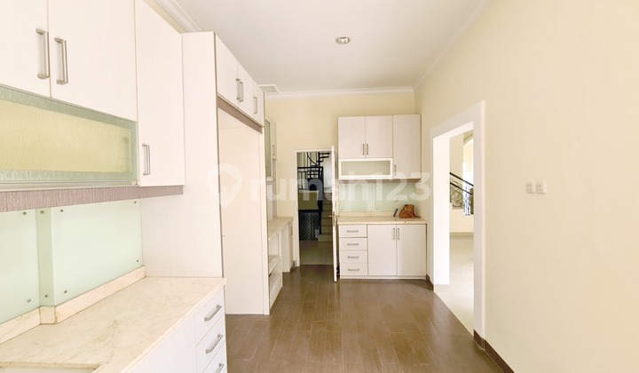 Rent Florence Peak House 2