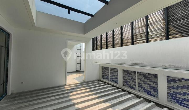 Rumah 4lt Permata Buana 200m Brand New 2