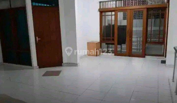 Rumah Murah Intercon 200m2 1