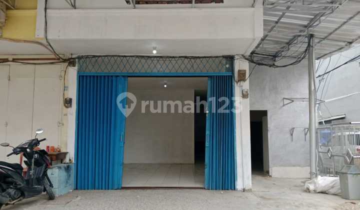 Duri Kosambil 3-story shophouse, 88m² 2