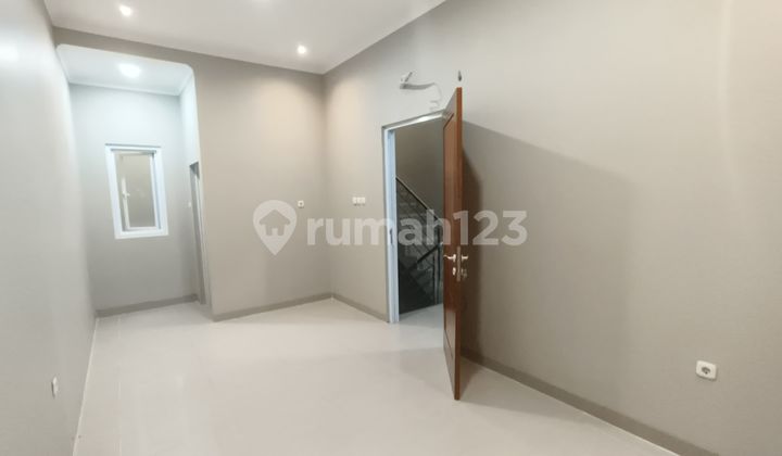 Rumah Green Ville Brand New Depan Taman 2