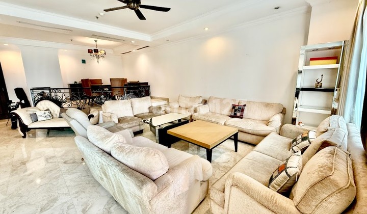 Untuk DISEWAKAN! Apartemen Luas 3 Kamar Tidur Berperabotan dengan lift pribadi!
For RENT! Spacious 3BR Furnished Apartment with Private Lift! Untuk DISEWAKAN! Apartemen Luas 3 Kamar Tidur Berperabotan dengan lift pribadi!
For RENT! Spacious 3BR Furnished Apartment with Private Lift!