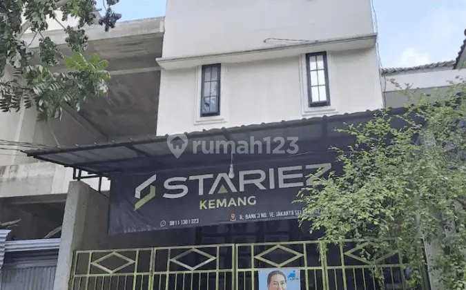 Dijual Kost strategist dan modern di Kemang 1